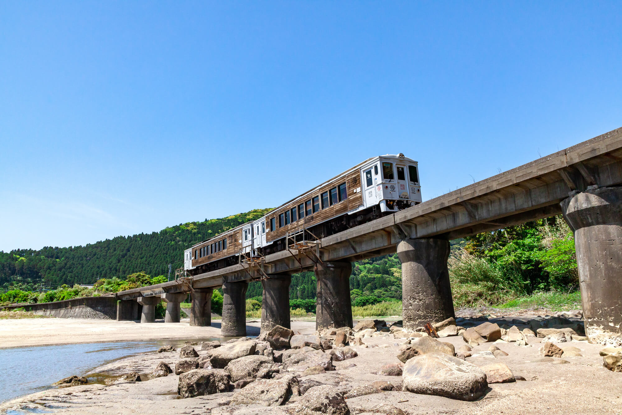 Umisachi Yamasachi Sightseeing Train