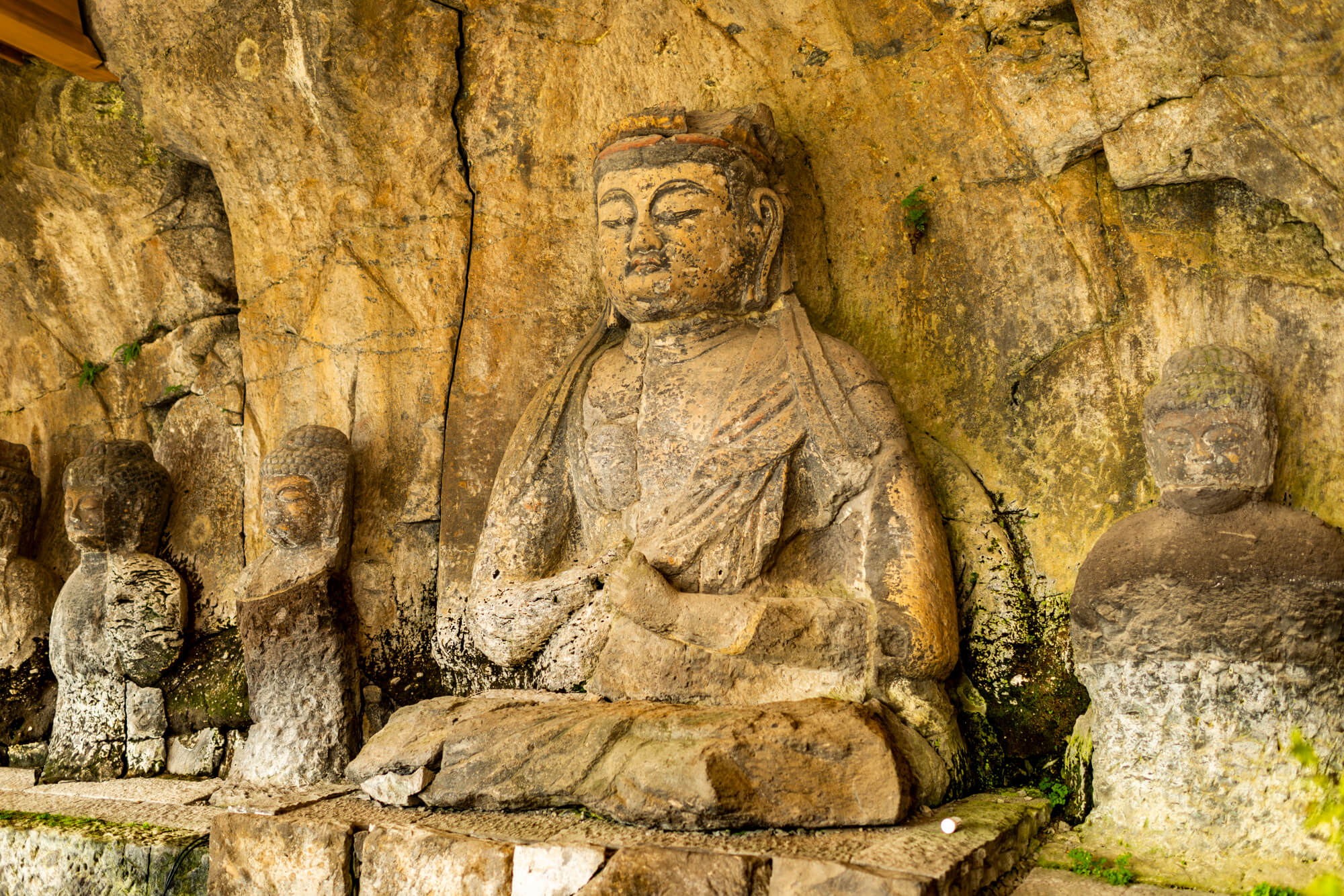Usuki — Stone Buddhas at the Edge of the World
