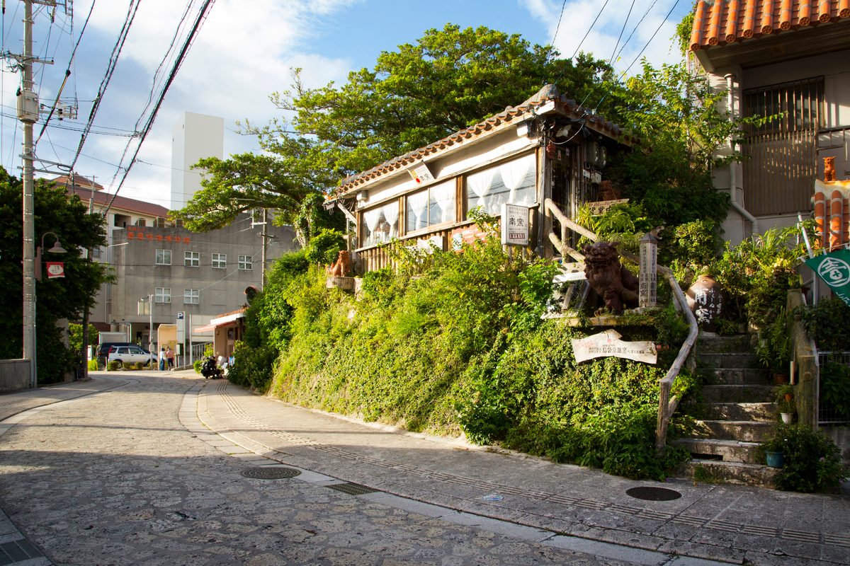 Tsuboya Pottery District