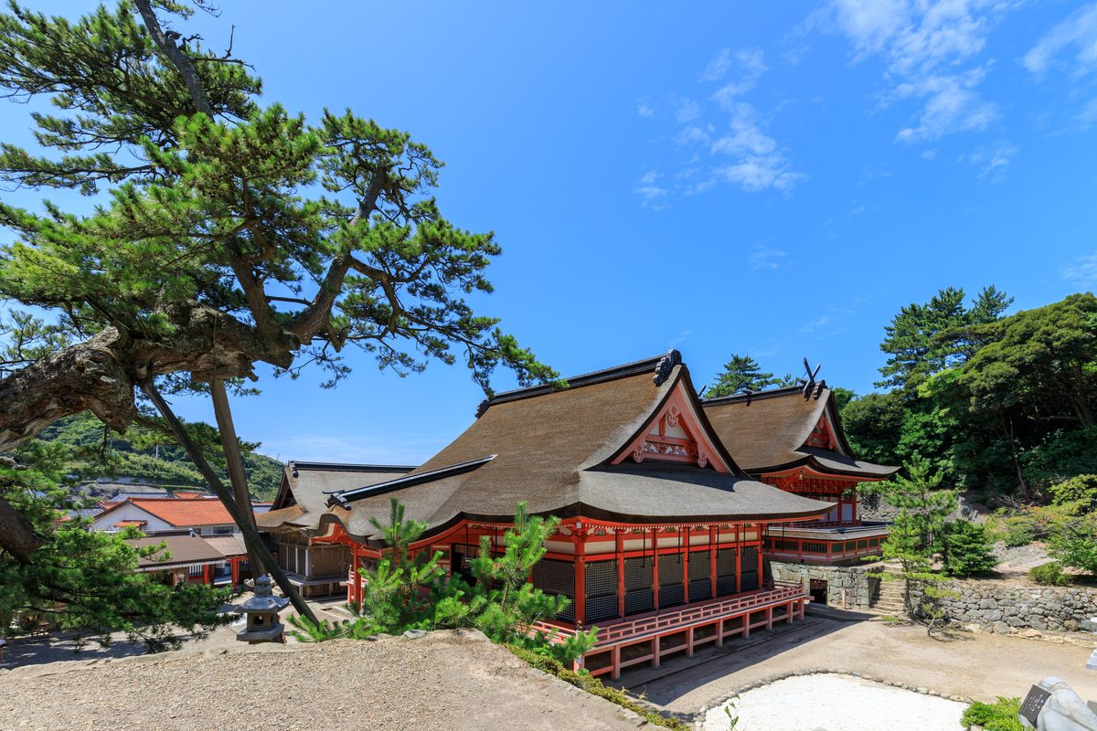 Hinomisaki Shrine & Lighthouse